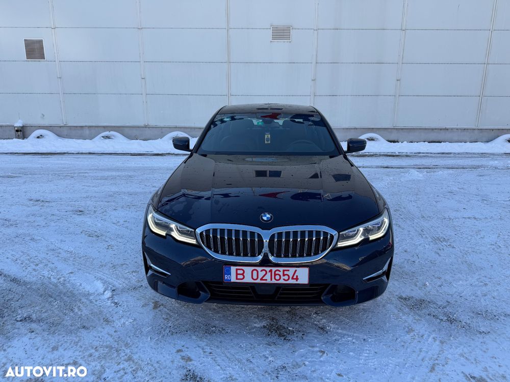 BMW Seria 3 330e Aut. Luxury Line - 15