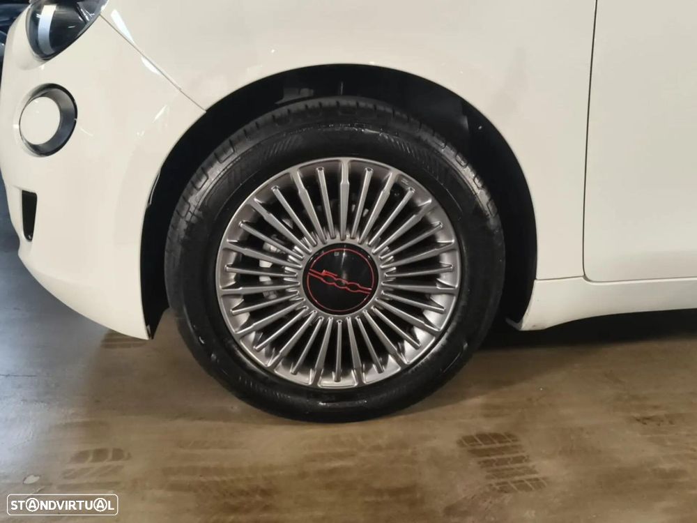 Fiat 500e 23,8kWh Red - 12