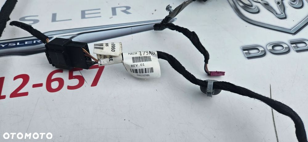 Chrysler Pacifica 2016- Lusterko wsteczne Lusterko wewnętrzne Obudowa lusterka Kompletne ASSIST 911 instalacja lusterka P68234179AG - 2
