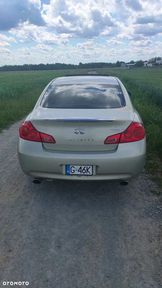 Infiniti G 3.5 AWD - 3