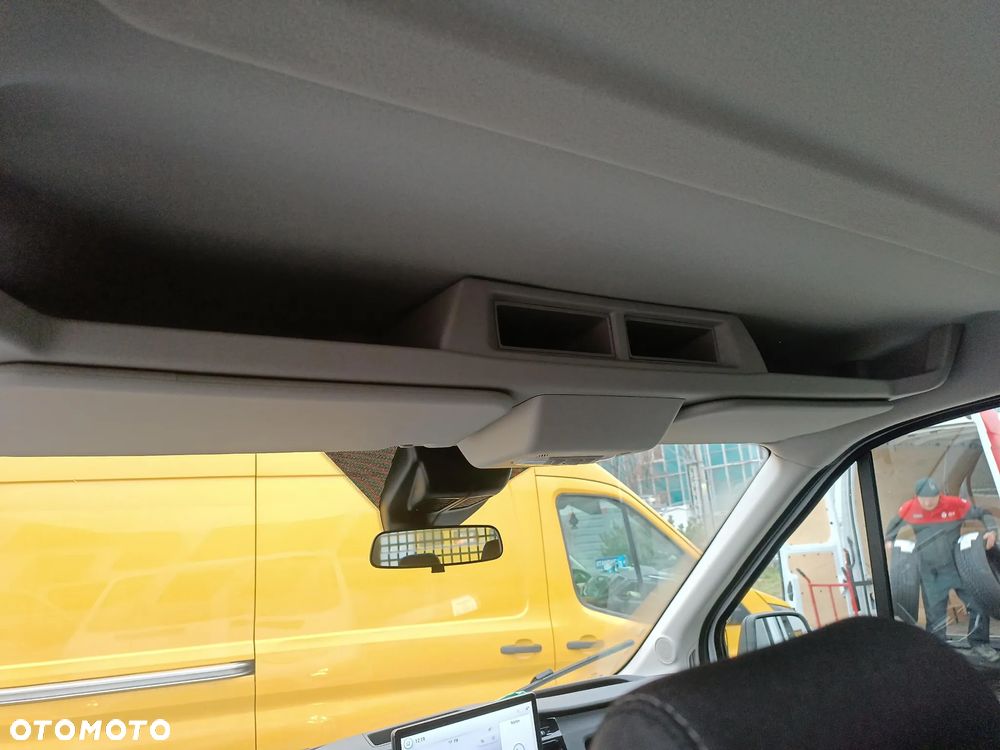 Ford Transit - 18
