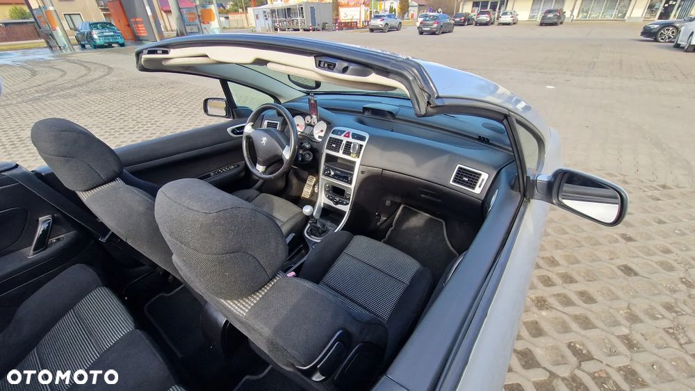 Peugeot 307 CC 135 - 10