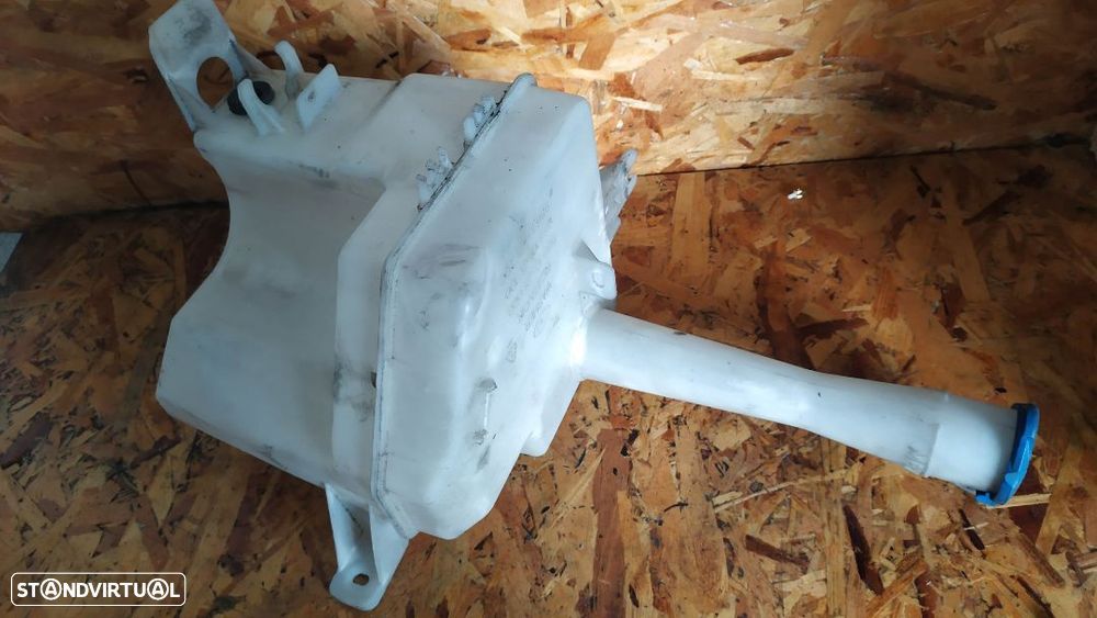 DEPOSITO ESGUICHO LIMPA VIDROS HYUNDAI I30 - 2