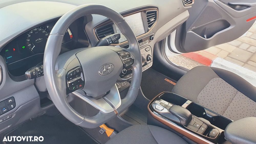 Hyundai IONIQ 120CP Exclusive - 18