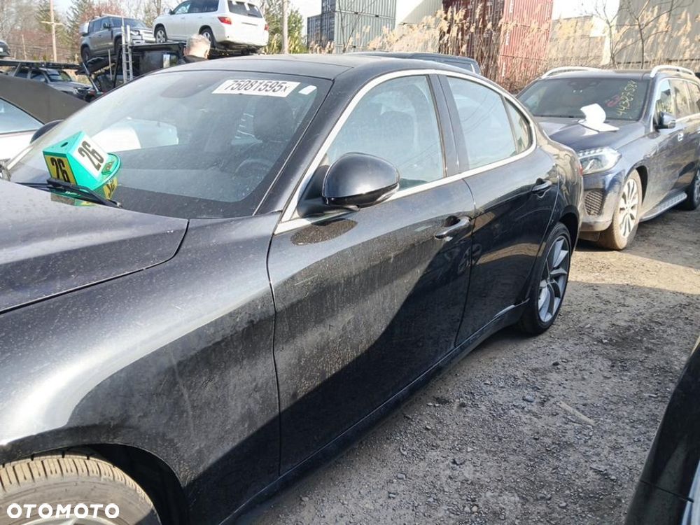 Alfa Romeo Giulia - 6