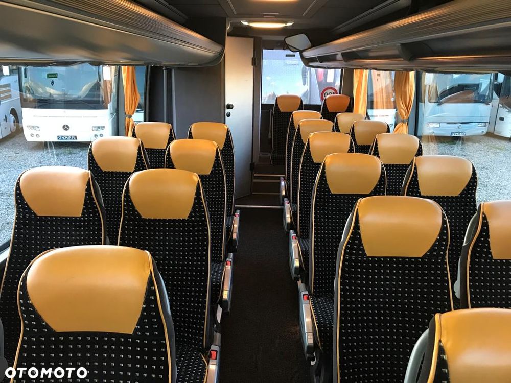 Mercedes-Benz Tourino - 11