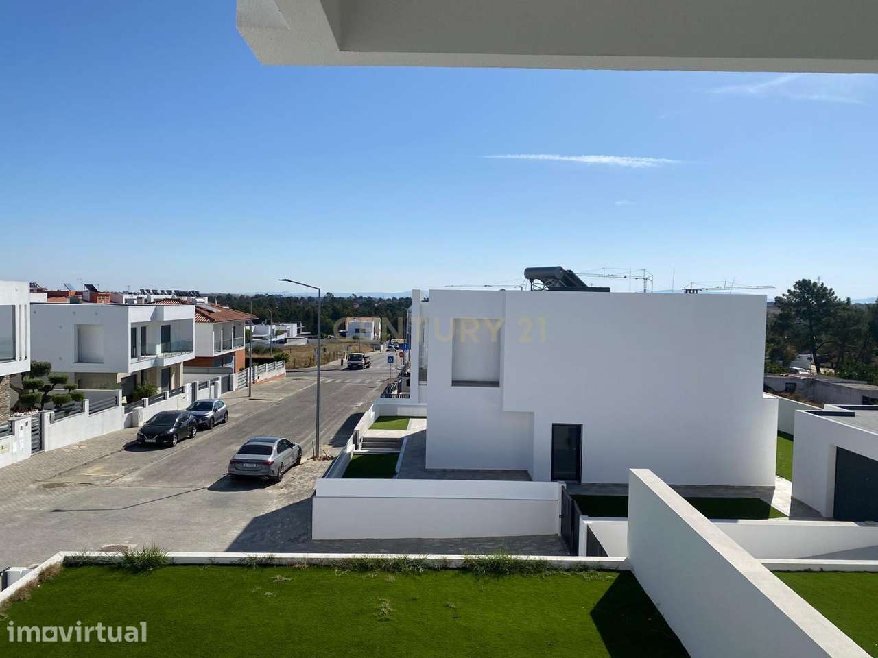 Moradia Nova em Corroios, Seixal - 6 divisões 3 Quartos e Jardim Priva - Grande imagem: 4/11