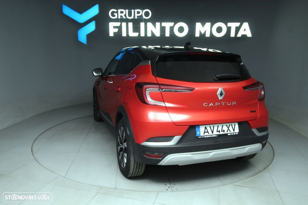 Renault Captur 1.6 E-Tech Plug-In Hybrid Engineered - 4