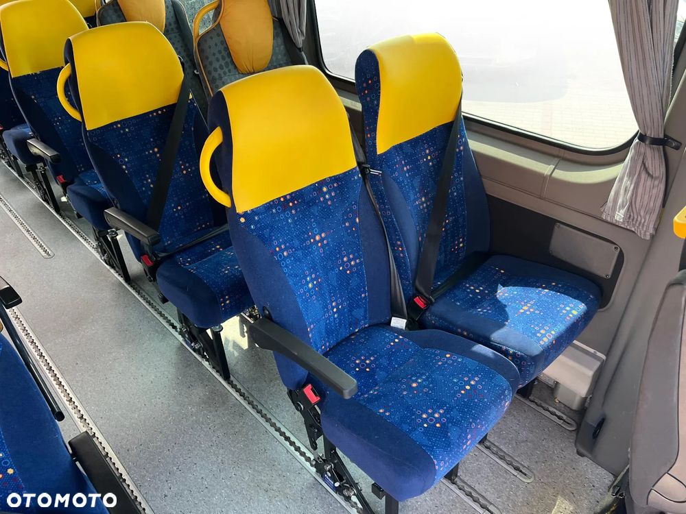 Volkswagen Crafter AUTOBUS - 27
