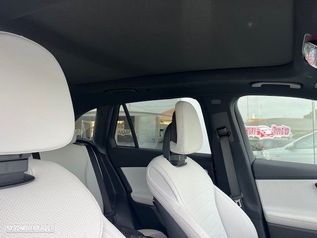 Mercedes-Benz GLC 300 - 11