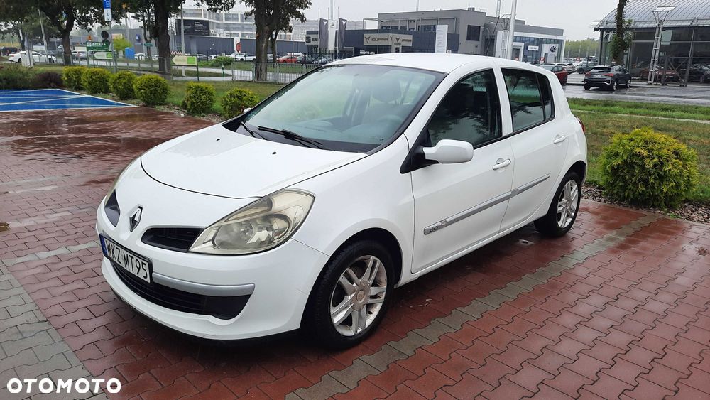 Renault Clio - 1