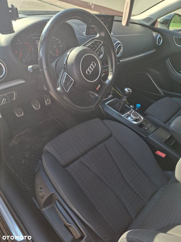 Audi A3 Limousine 2.0 TDI design - 13