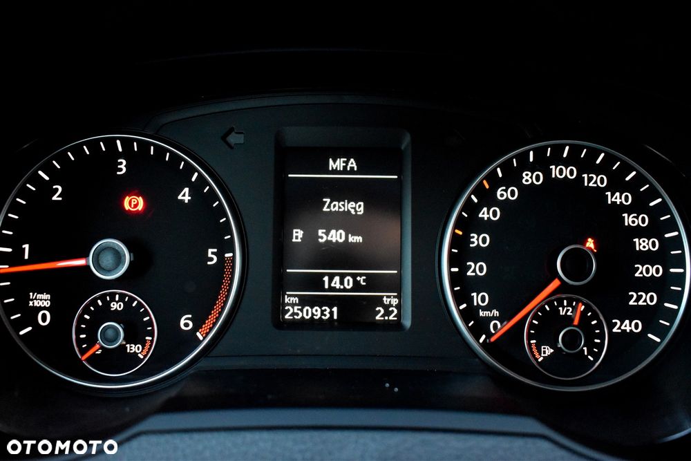 Volkswagen Sharan 2.0 TDI BlueMotion Technology Highline - 36