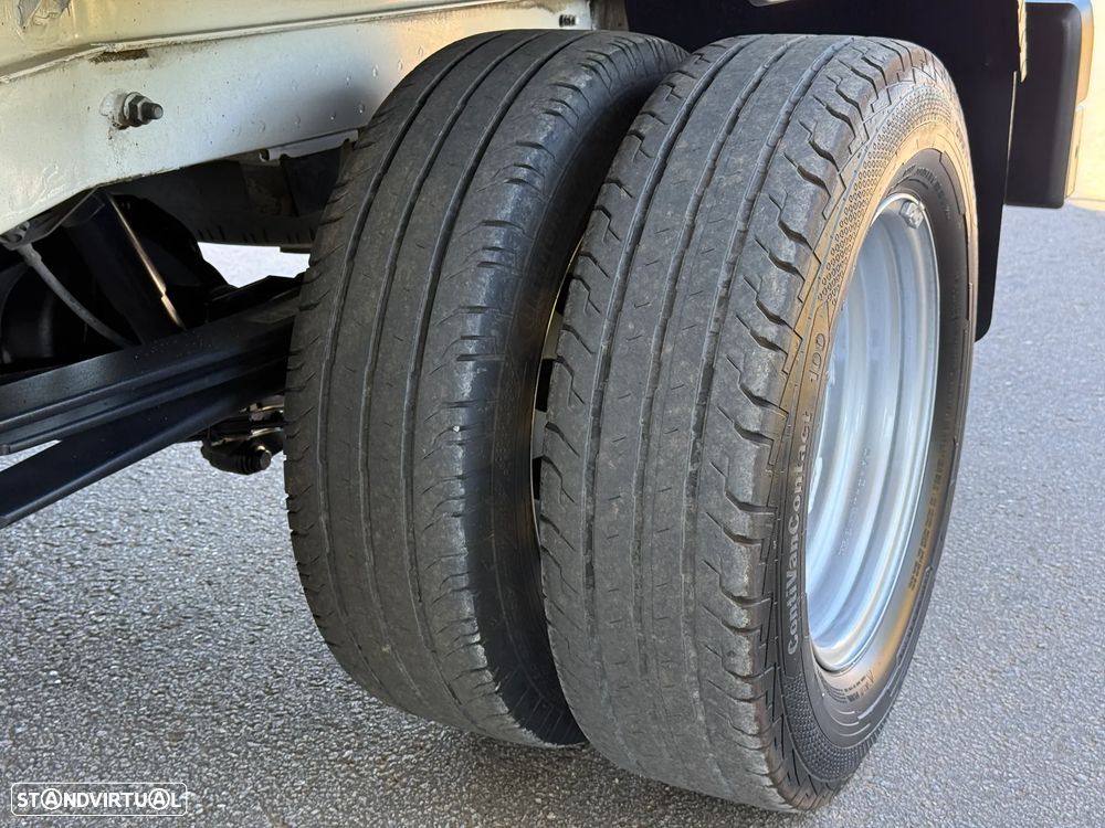 VW Crafter 50 2.0 Tdi 177 cv CD 7 Lug Rod. Duplo - 24
