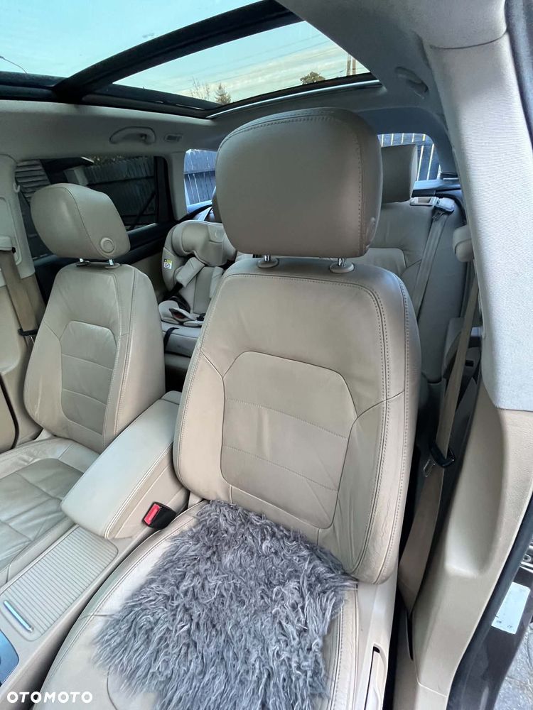 Volkswagen Passat - 12