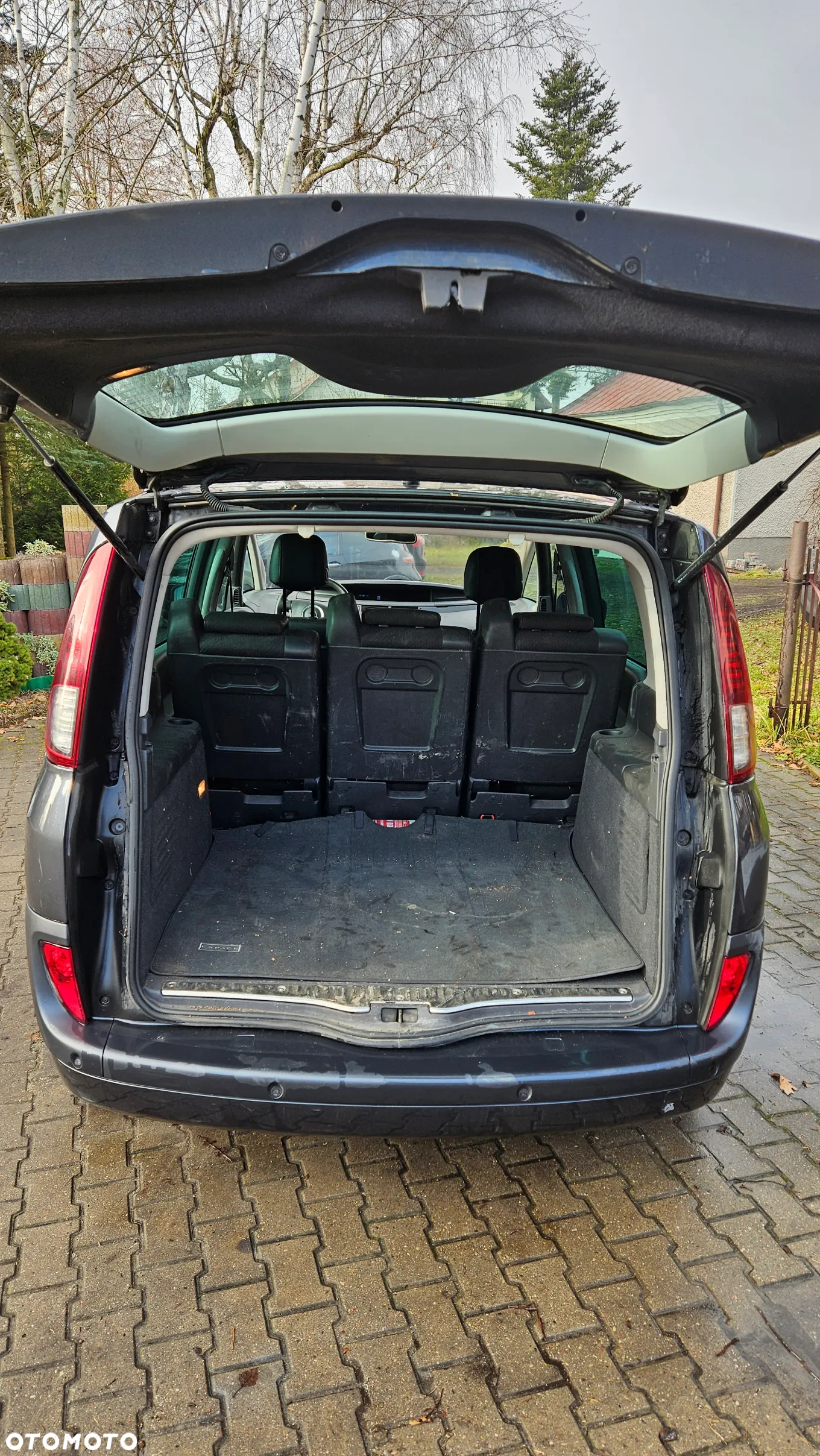 Renault Espace 2.0 dCi Initiale - 9