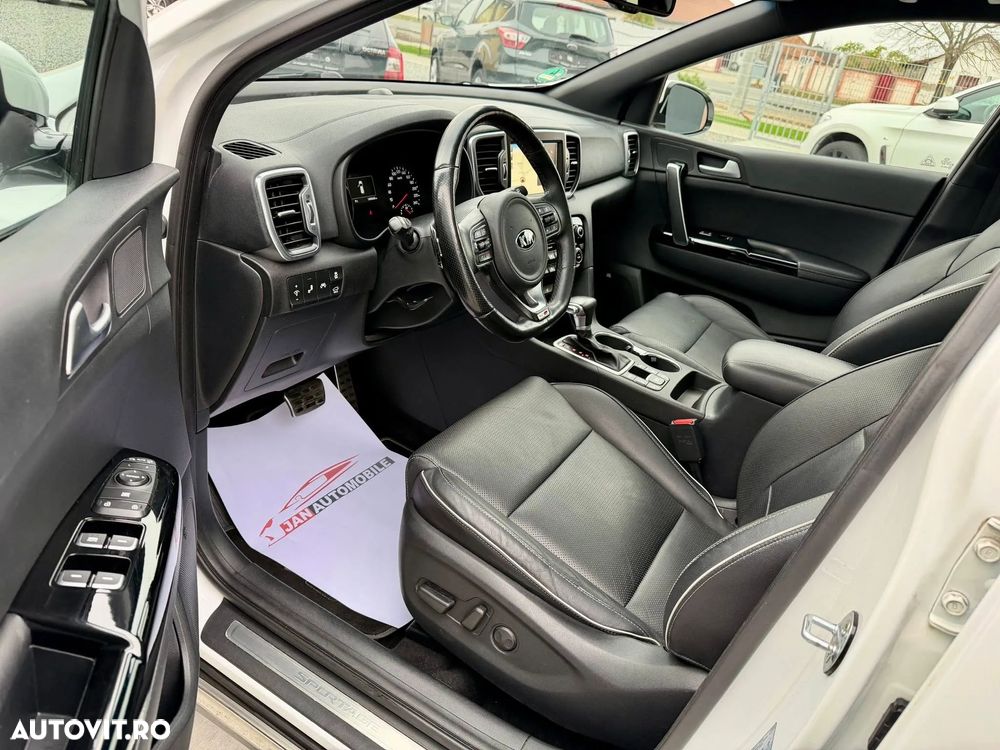 Kia Sportage 2.0 CRDI AWD Eco-Dynamics+ (48V M-H) Aut. GT LINE - 8