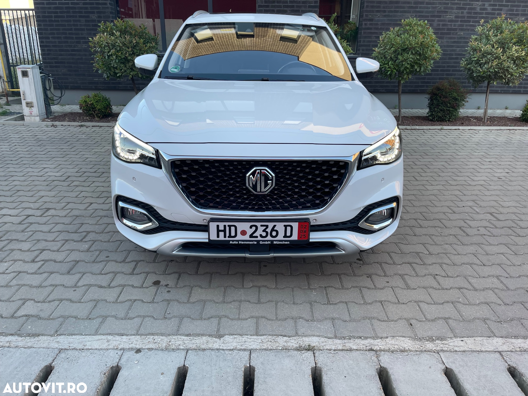 MG EHS 1.5T-GDI PHEV Luxury - 5