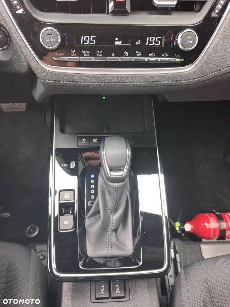Toyota Corolla Cross - 20
