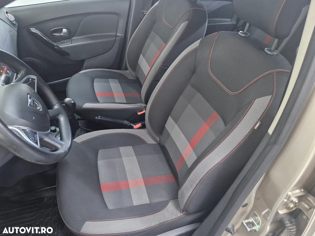 Dacia Logan 0.9 TCe SL Techroad - 7
