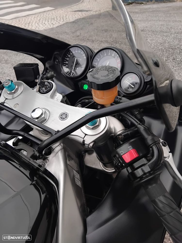 Yamaha Thunderace - 13