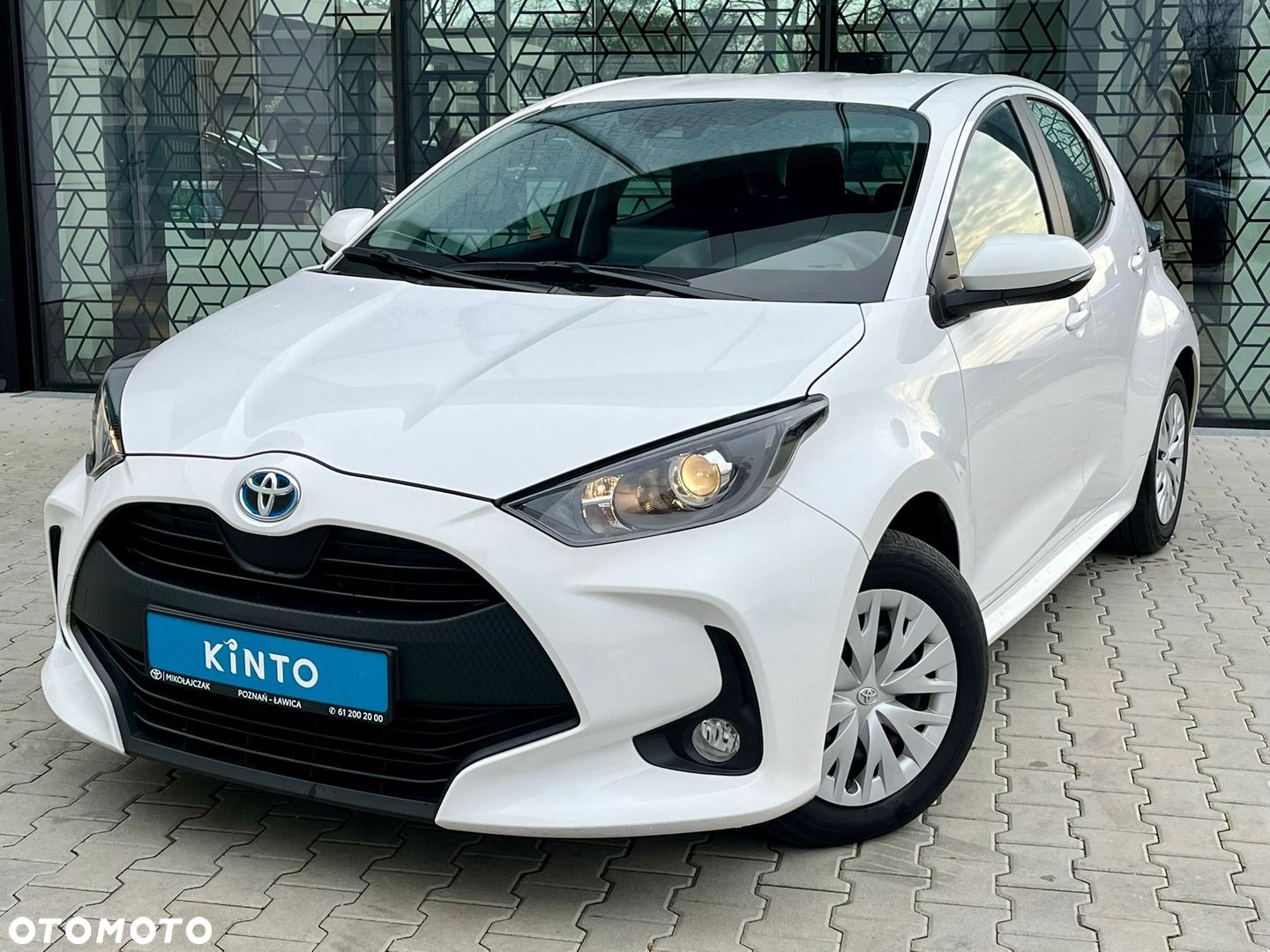 Toyota Yaris - 10