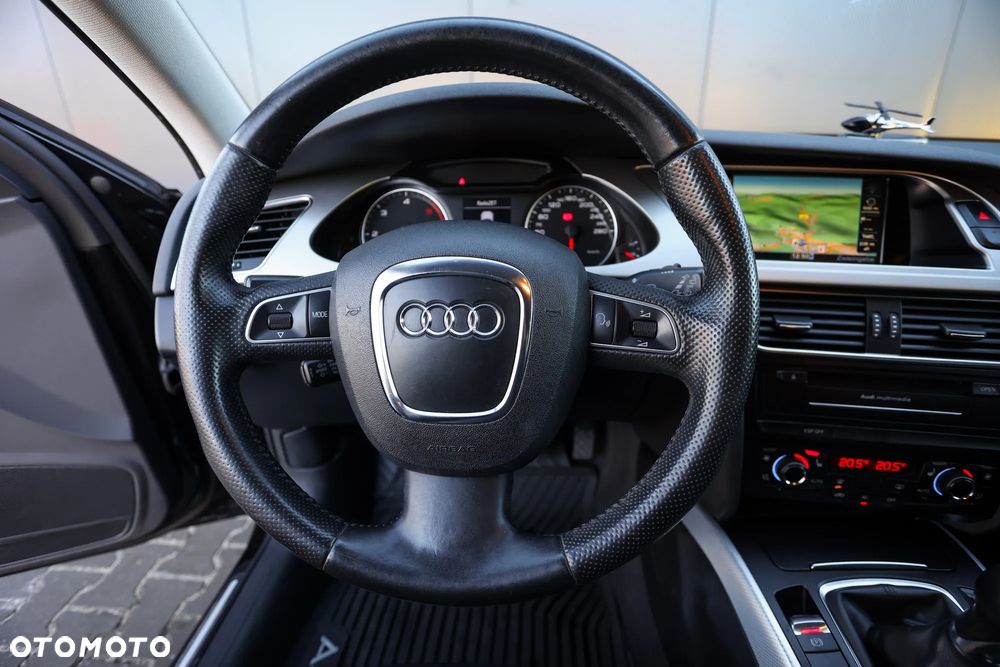 Audi A4 Avant 2.0 TDI DPF quattro S line Sportpaket (plus) - 22