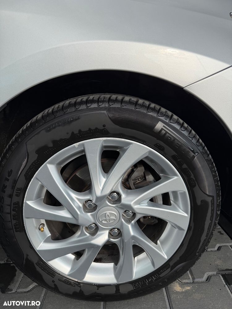 Toyota Auris 1.4 D-4D Cool - 6
