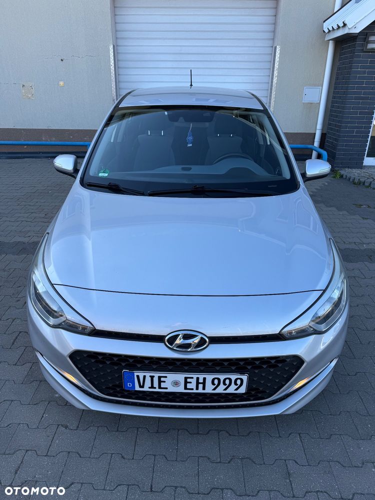 Hyundai i20 1.4 Style EU5 - 8