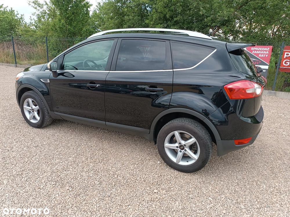 Ford Kuga 2.0 TDCi 4x4 Titanium - 22