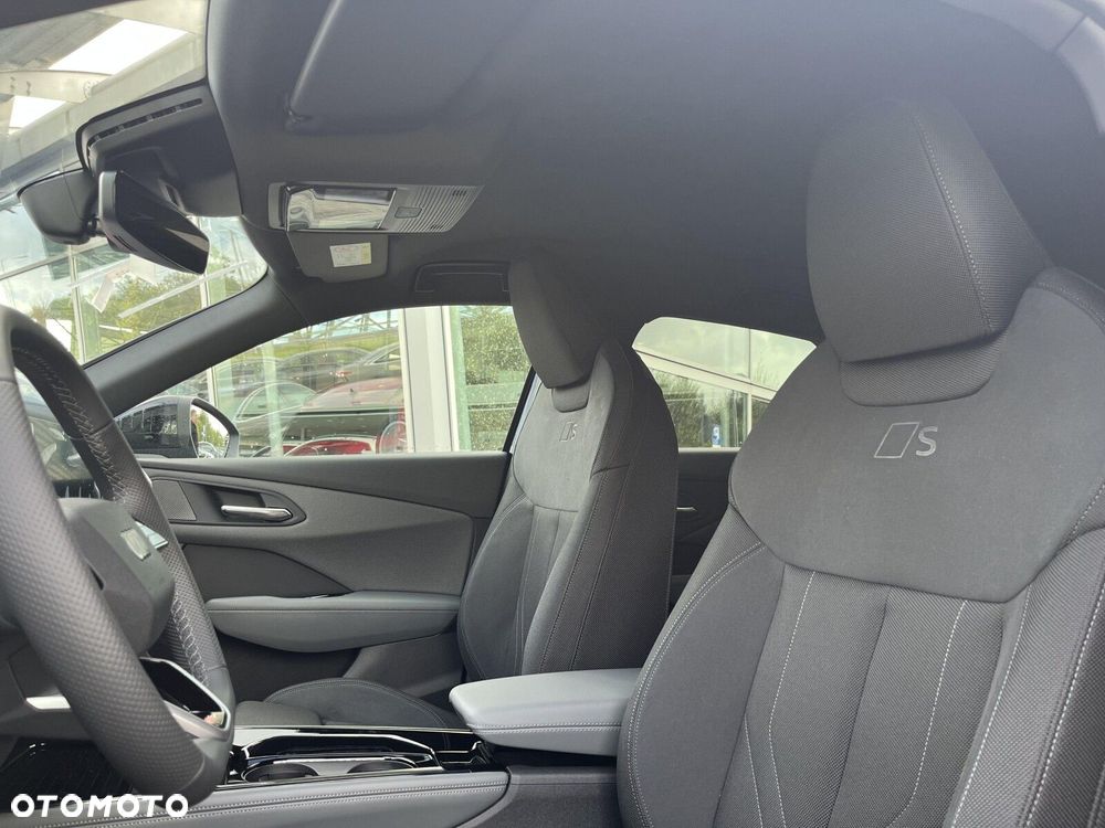Audi Q3 Sportback - 12