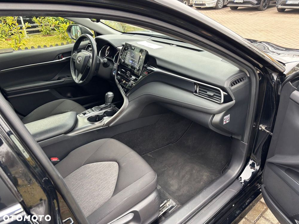 Toyota Camry 2.5 Hybrid Comfort CVT - 9