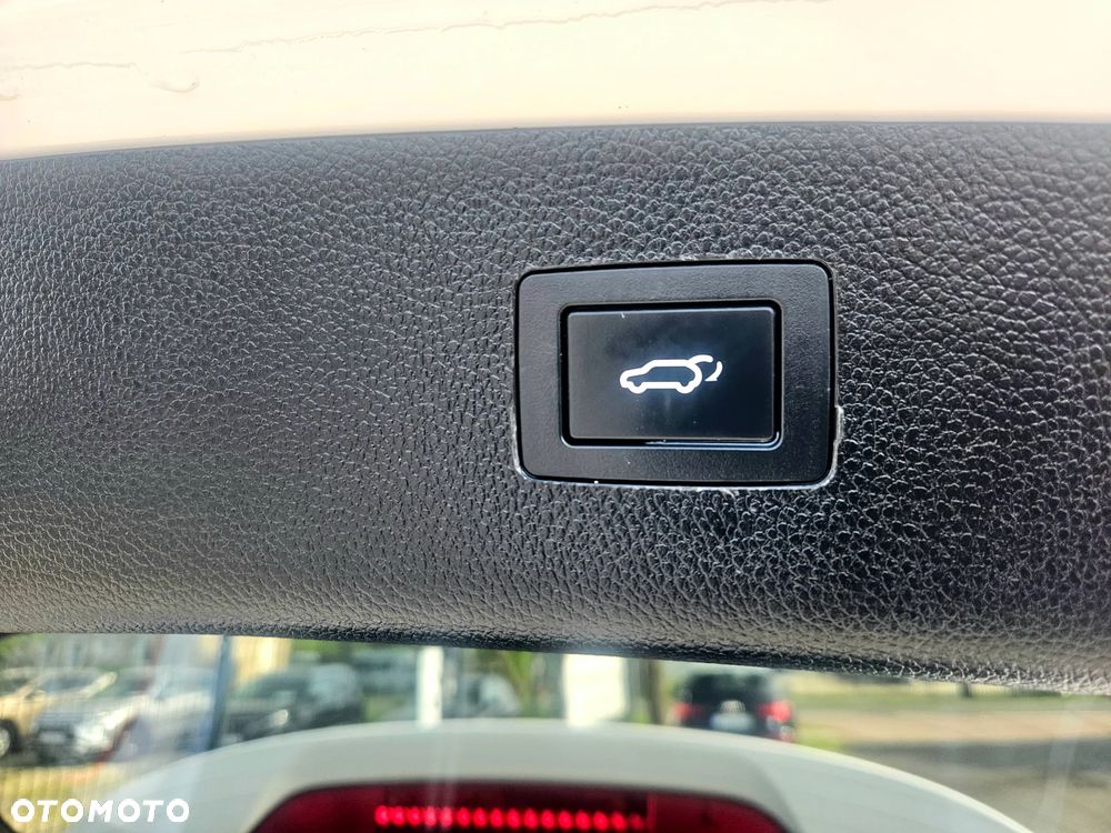 Hyundai i40 Kombi 2.0 Premium - 31