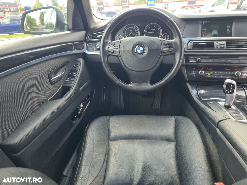 BMW Seria 5 520d - 13
