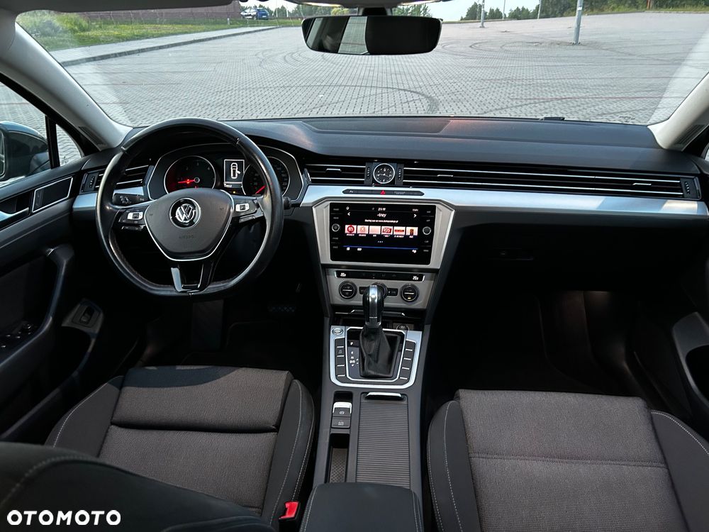 Volkswagen Passat Variant 1.6 TDI SCR DSG Business - 13