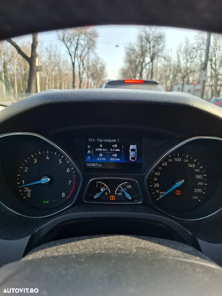 Ford Focus 1.0 EcoBoost Titanium - 16