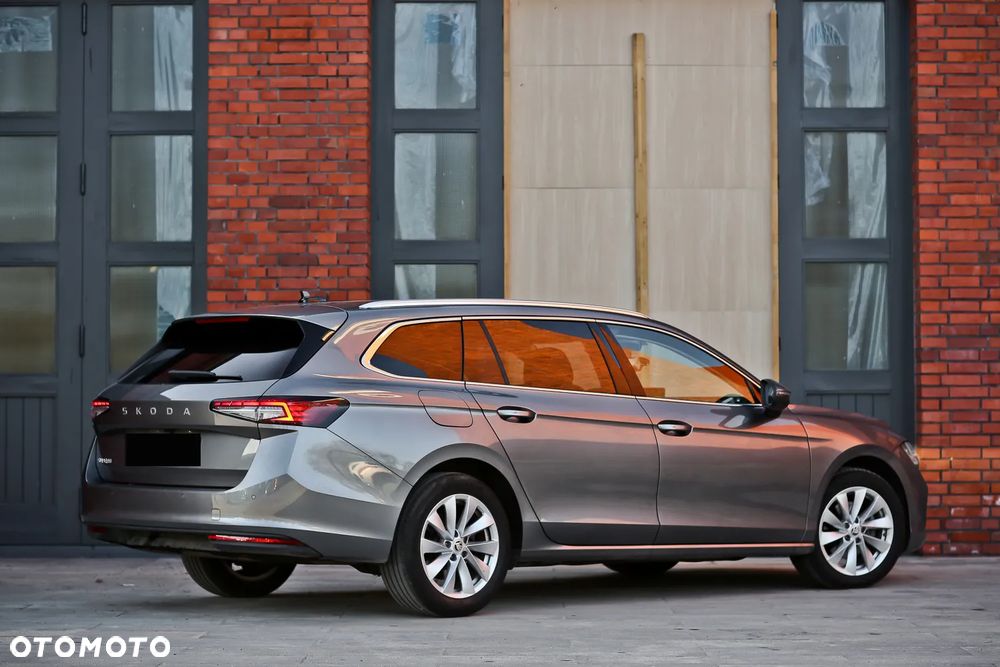 Skoda Superb 2.0 TDI SCR Selection DSG - 16