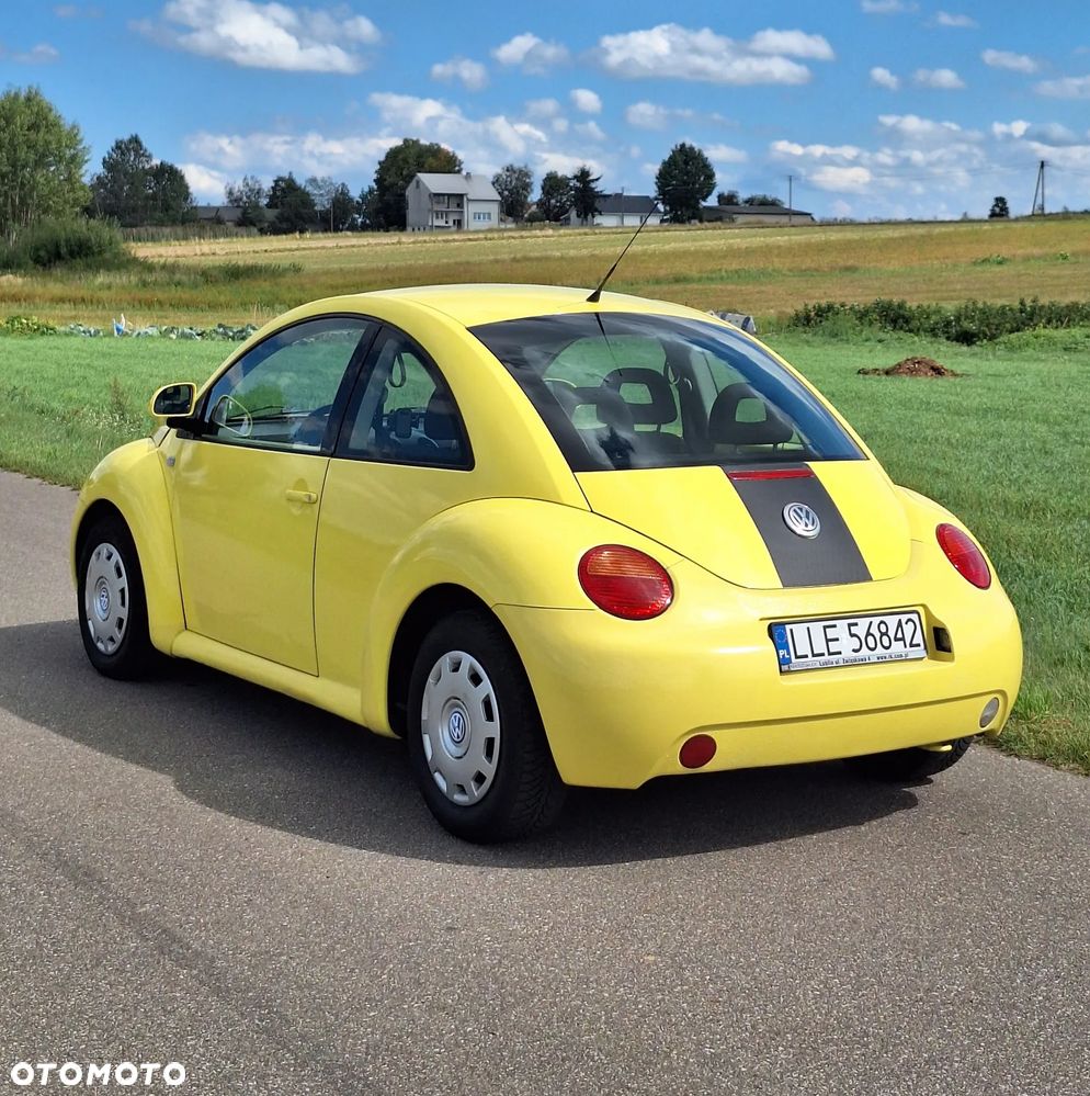 Volkswagen Beetle - 4