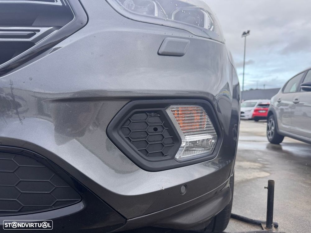 Ford Kuga 1.5 TDCi EcoBlue ST-Line X - 43