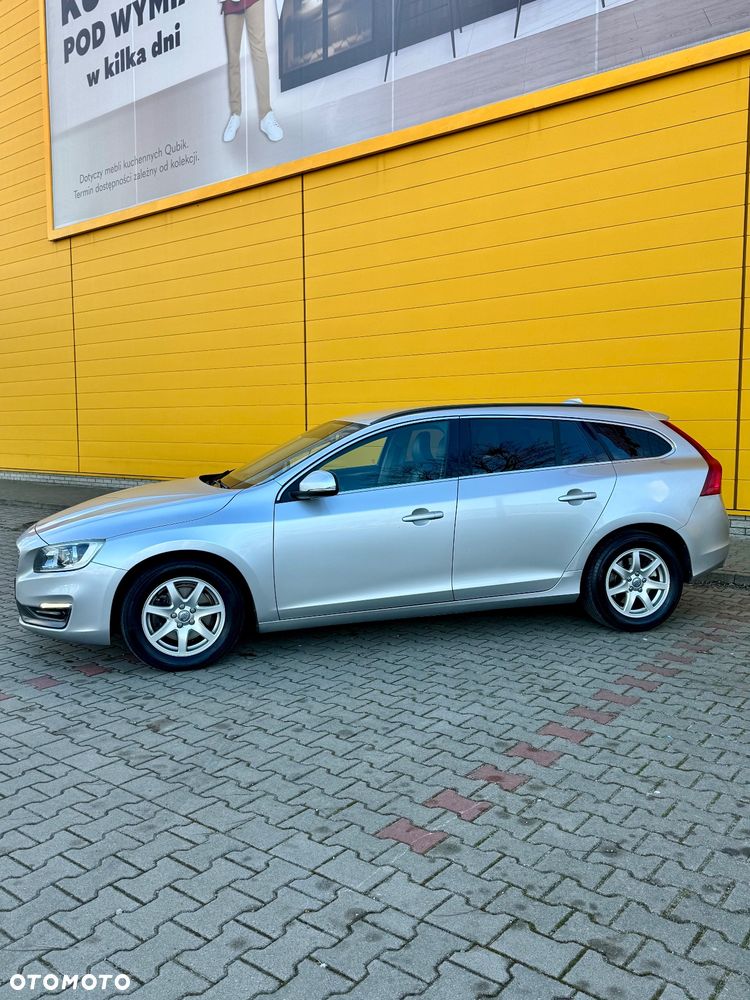 Volvo V60 D4 Geartronic Momentum - 7