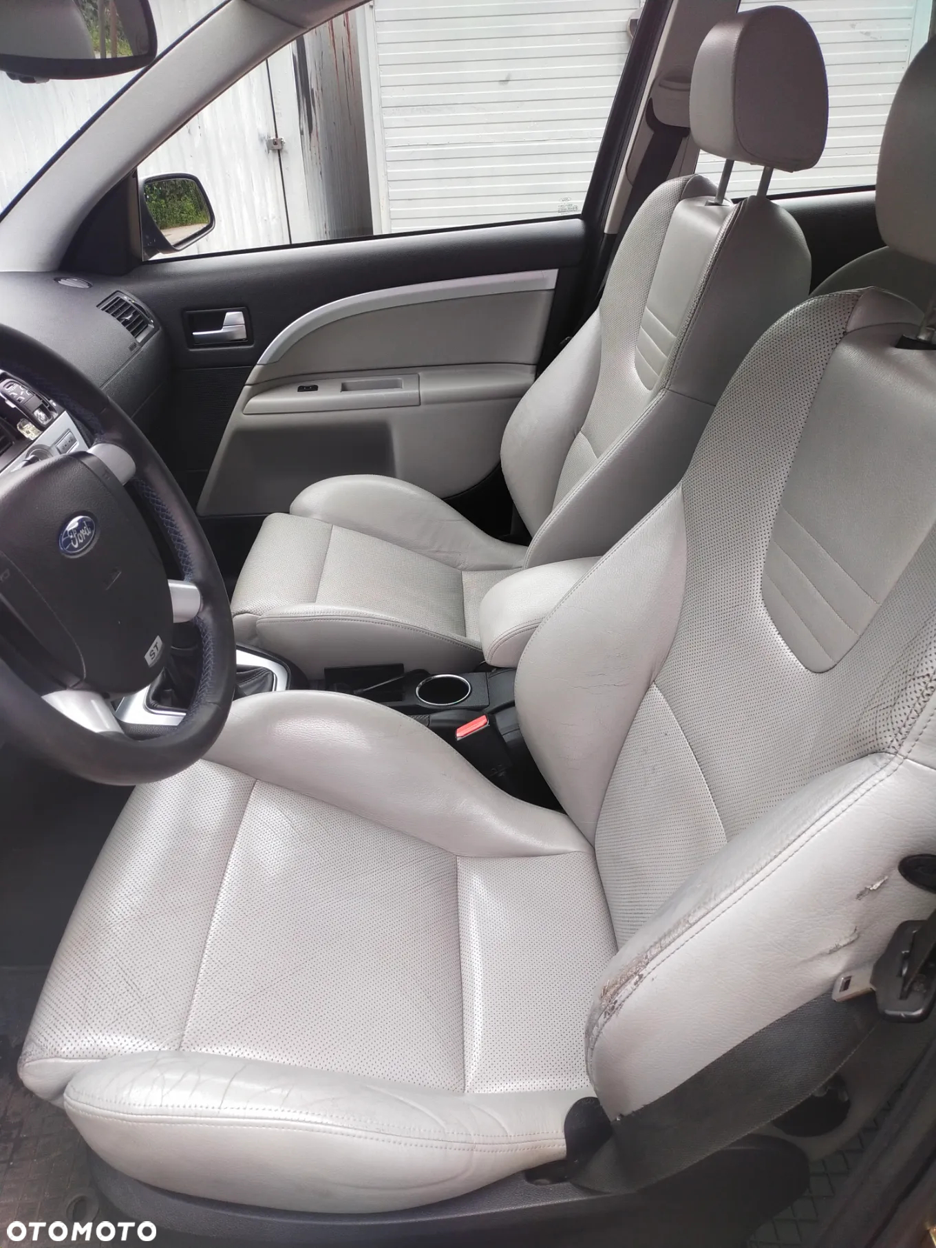 Ford Mondeo V6 ST 220 - 13
