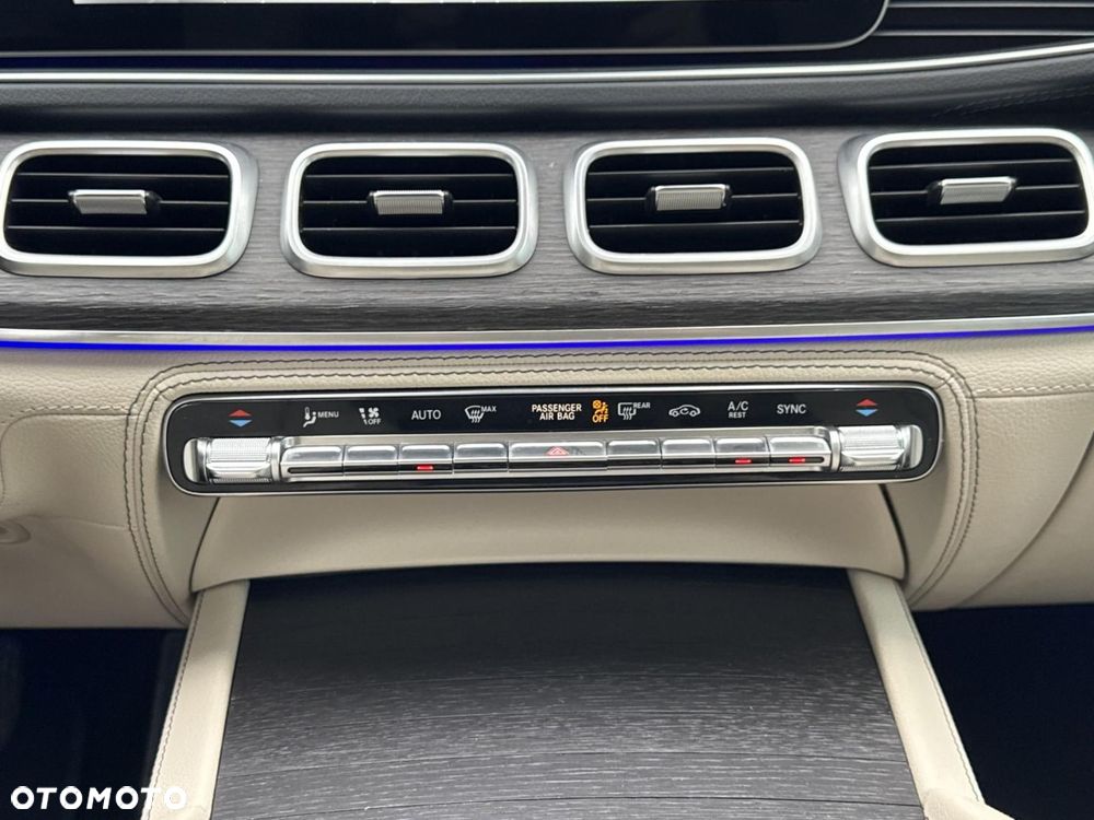 Mercedes-Benz GLE - 22