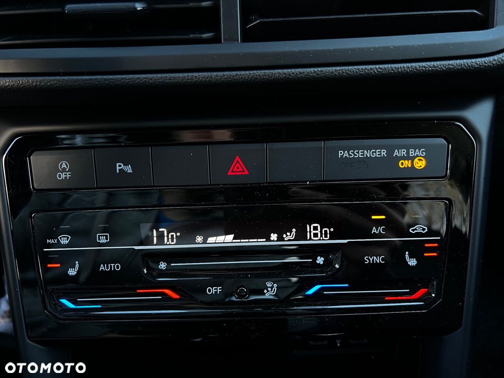 Volkswagen T-Cross 1.0 TSI Life DSG - 27