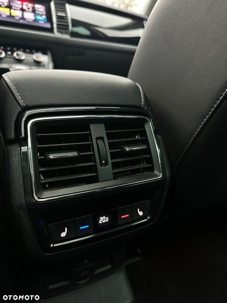 Skoda Kodiaq 2.0 TSI 4x4 L&K DSG 7os - 17