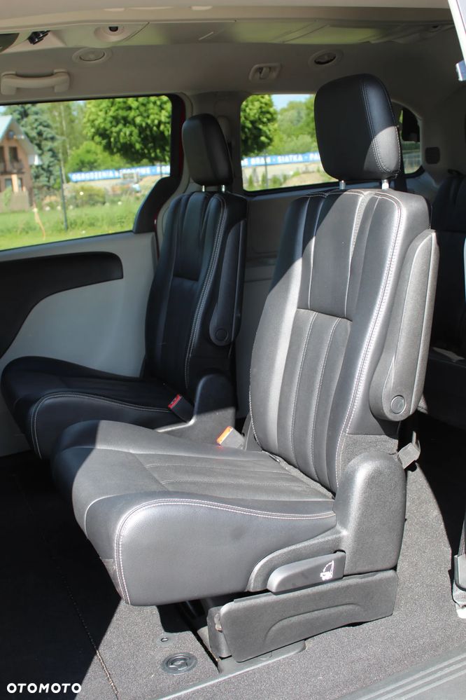 Chrysler Town & Country 3.6 Touring - 11