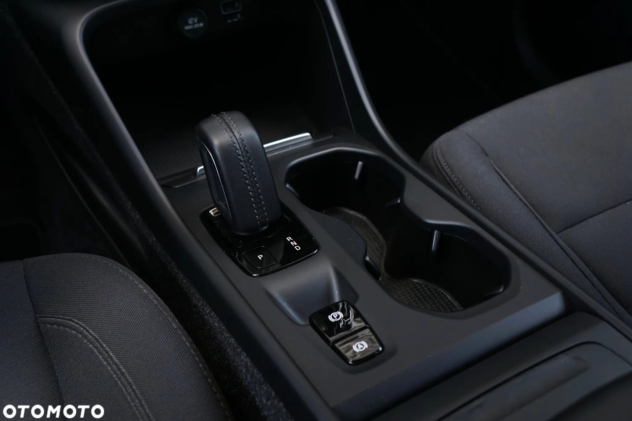 Volvo XC 40 T3 Momentum - 21