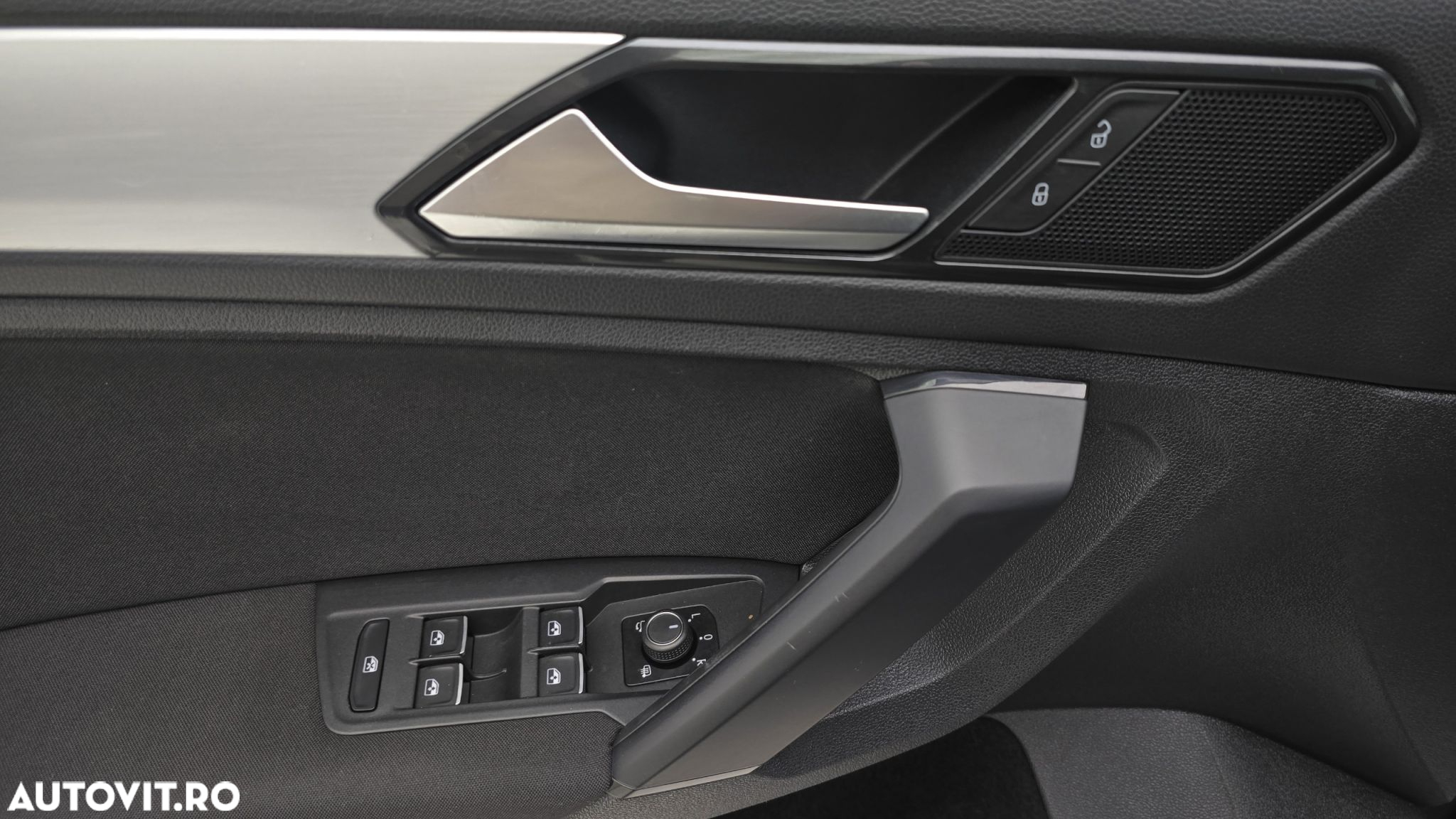 Volkswagen Tiguan 2.0 TDI 4Mot DSG Comfortline - 11
