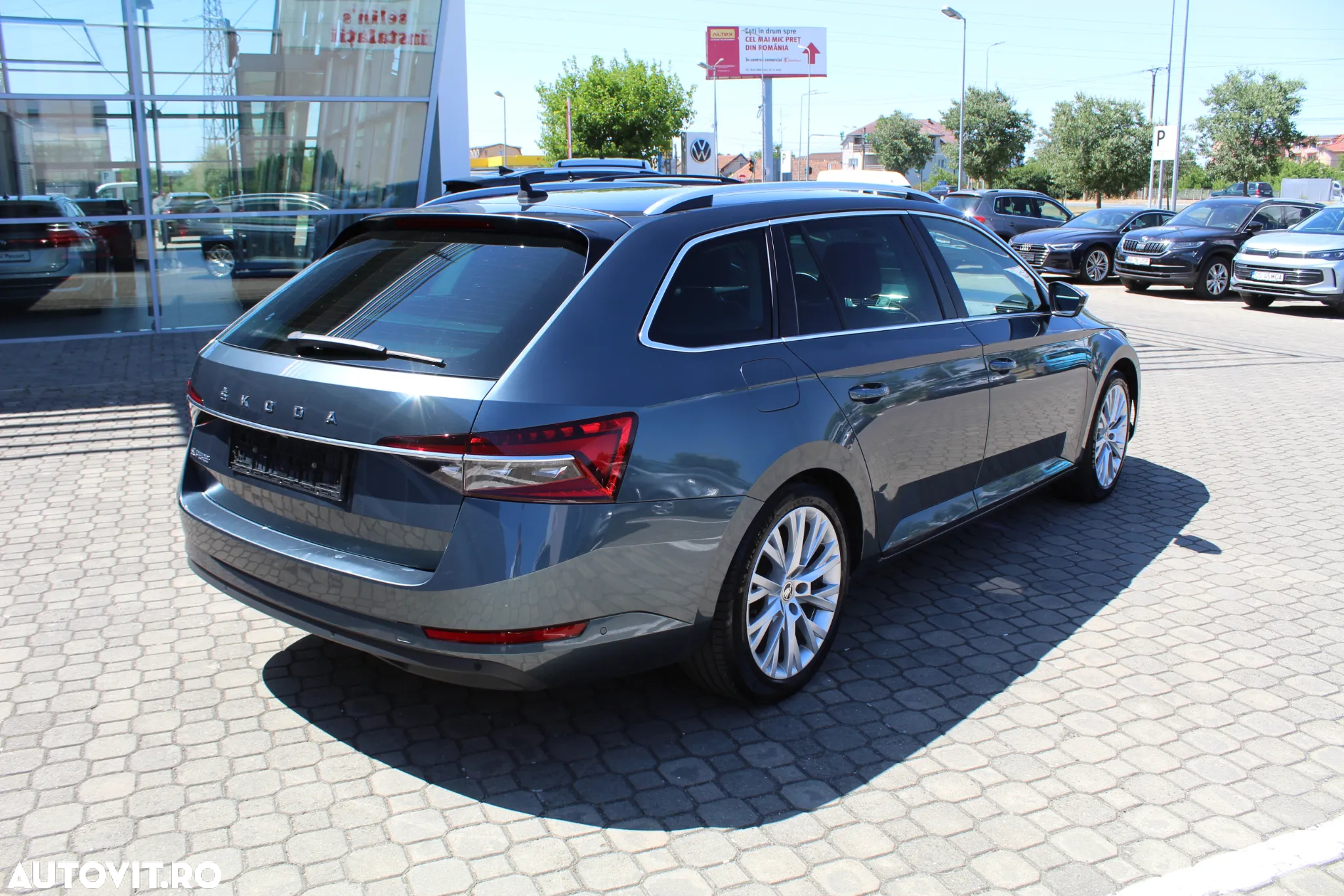 Skoda Superb Combi 2.0 TDI DSG Style - 10