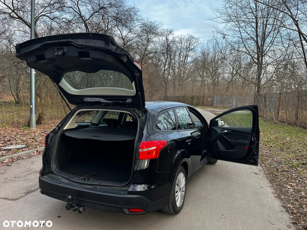 Ford Focus 1.6 Trend - 12