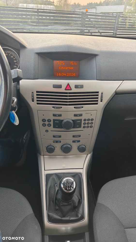 Opel Astra 1.9 CDTI DPF Edition - 20